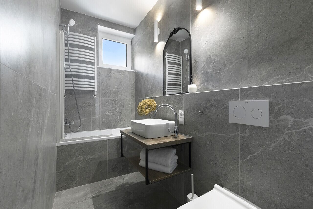 Comfort Apartment | Bathroom | Hair dryer