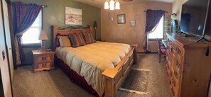 4 bedrooms, desk, WiFi, bed sheets - Welcome to Sunset Chateau! This split level 4/2 house close to the beach! (Port O'Connor)