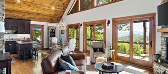 Welcome to Grandview Lodge! A 4 bedroom, 4 bath Mountain Sanctuary with Mtn View