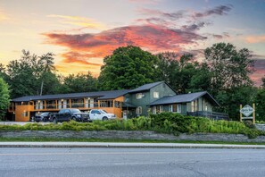Front of property - Après Inn Killington (Killington)