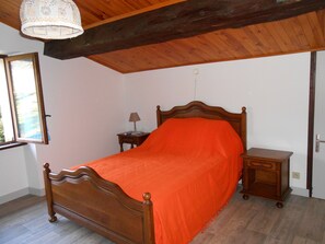 2 soverom og sengetøy