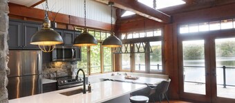 Log cabin | Lakeside | Le Oly