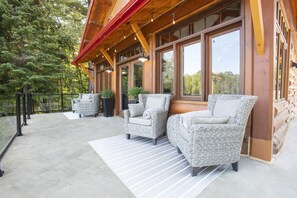 Terrace/patio - Log cabin | Lakeside | Le Oly (Saint-Romain)
