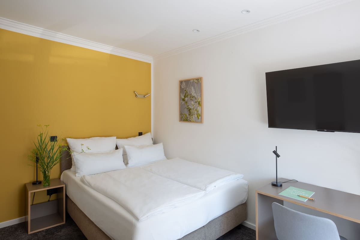Standard Double Room, Non Smoking | Hypo-allergenic bedding, in-room safe, individually decorated