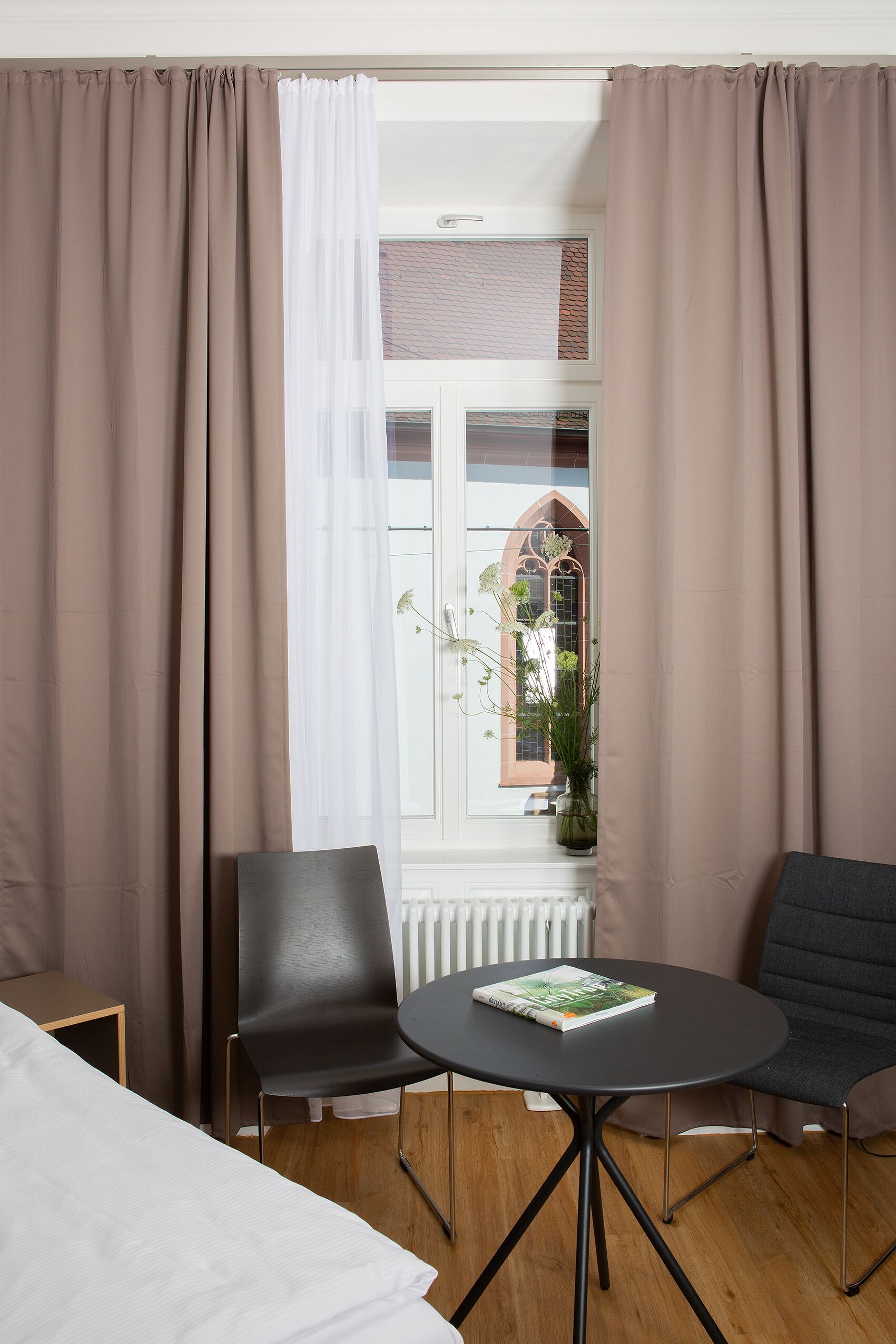 Business Double Room, Non Smoking (with Pantry Kitchen) | Hypo-allergenic bedding, in-room safe, individually decorated