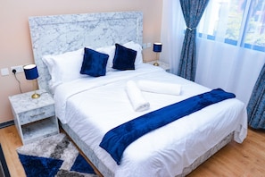 Appartement classique | 1 chambre, bureau, fer et planche à repasser, accès au Wi-Fi (inclus)