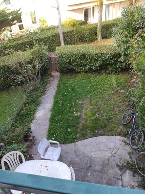 Terrace/patio - Semi-detached townhouse, 3 bedrooms, 104m2, municipal pool 3 minutes away (Montigny-le-Bretonneux)