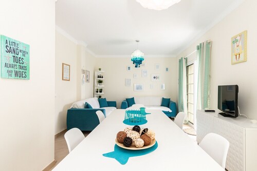 Modern villa 6 minutes from the beach by AlgarveManta (34V3)