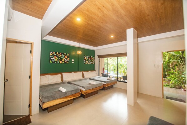 1 makuuhuone, työpöytä, Wi-Fi, vuodevaatteet