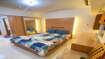 Deluxe Double Room | Desk, laptop workspace, free WiFi, bed sheets