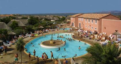 2 Bedroom Private vacation home in Le BarcarĂšs