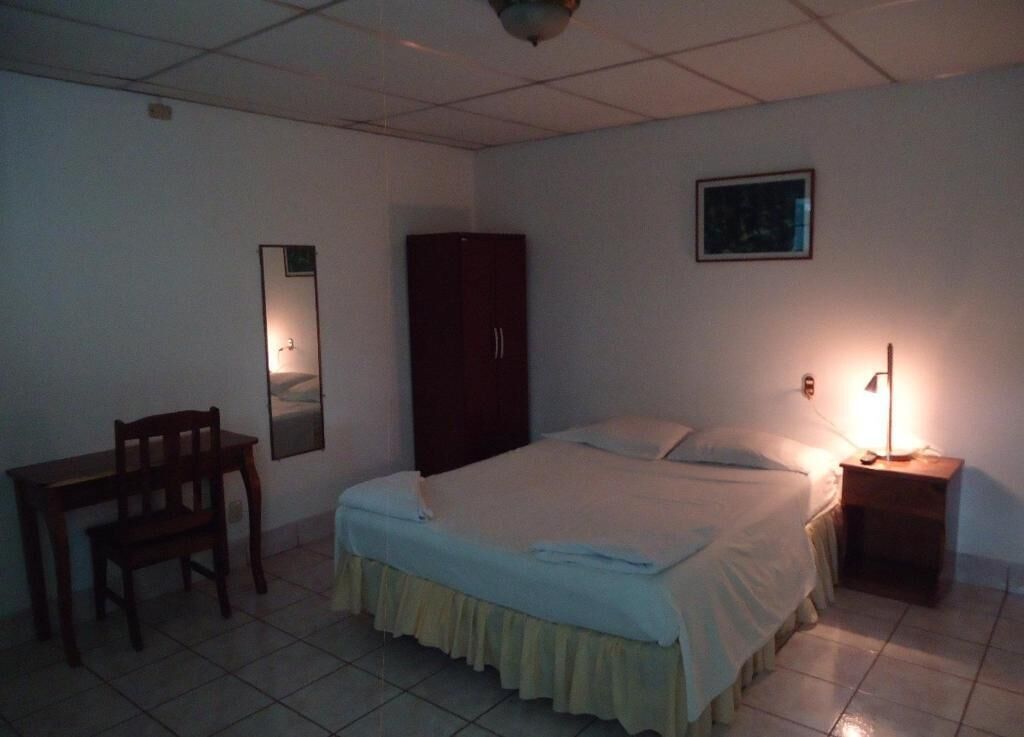 Premium bedding, free WiFi