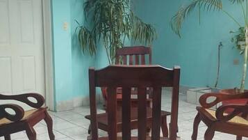 Televisión 21 pulgadas con canales de televisión por cable