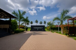 Fachada de la propiedad