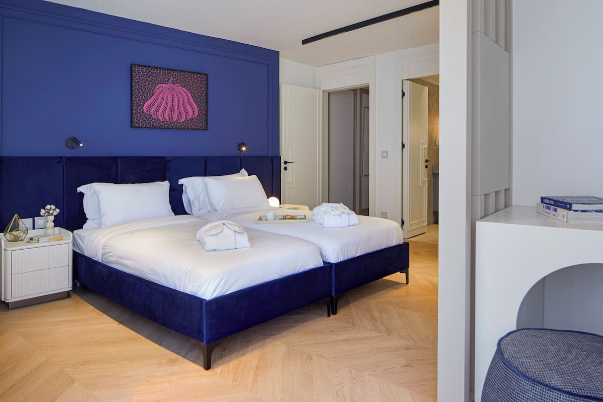 3+1 Duplex Residences | Premium bedding, desk, laptop workspace, soundproofing