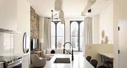 Maison Place Jacques-Cartier by Luxury In Transit