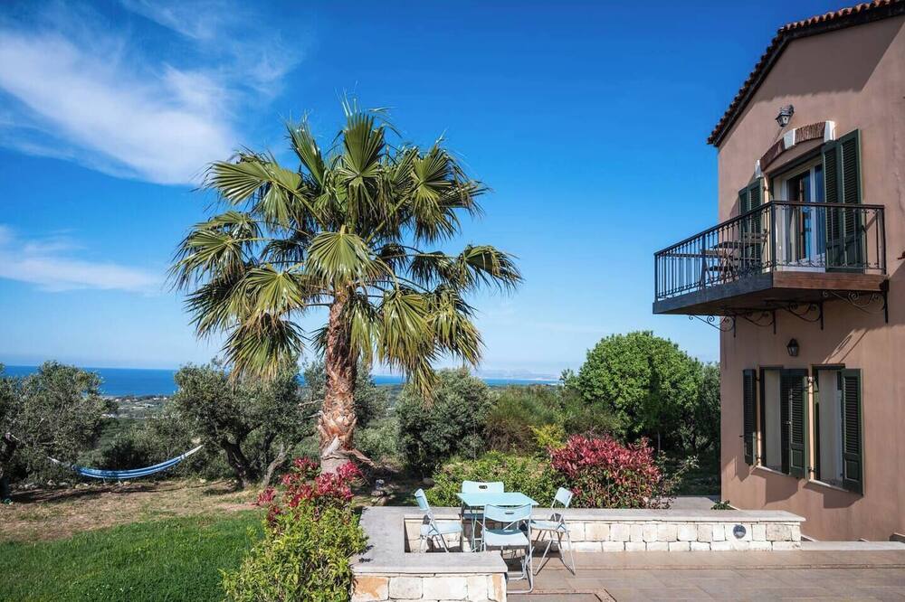 Olive Grove Serenity - Countryside Escape in Crete