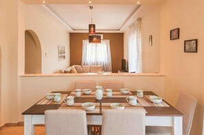 Dining - Asteri Brown Suite - Rethymno Radiant Escape (Asteri)