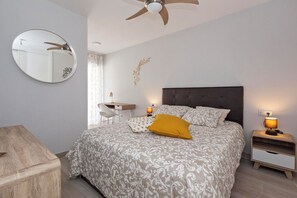 Apartment | 2 bilik tidur, langsir/tirai gelap terus, seterika/papan seterika 