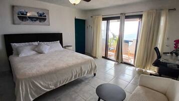 1 dormitorio, tabla de planchar con plancha, wifi gratis y ropa de cama