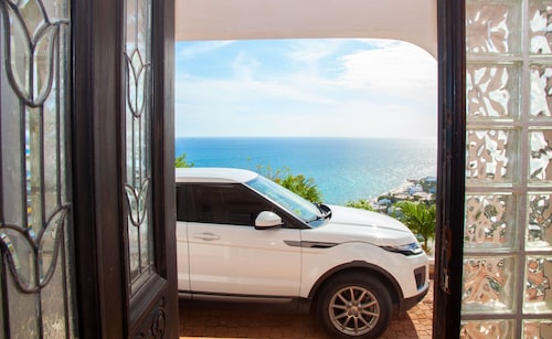 Beautiful spacious Studio with spectacular view