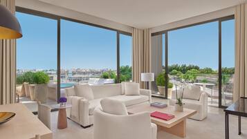 Premium bedding, minibar, in-room safe, desk