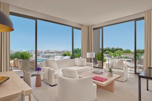 Premium bedding, minibar, in-room safe, desk