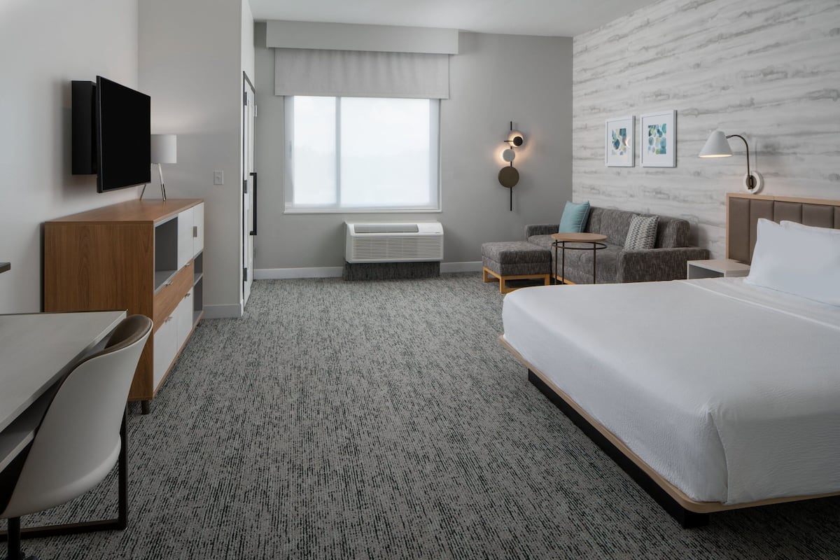 Hypo-allergenic bedding, blackout curtains, iron/ironing board