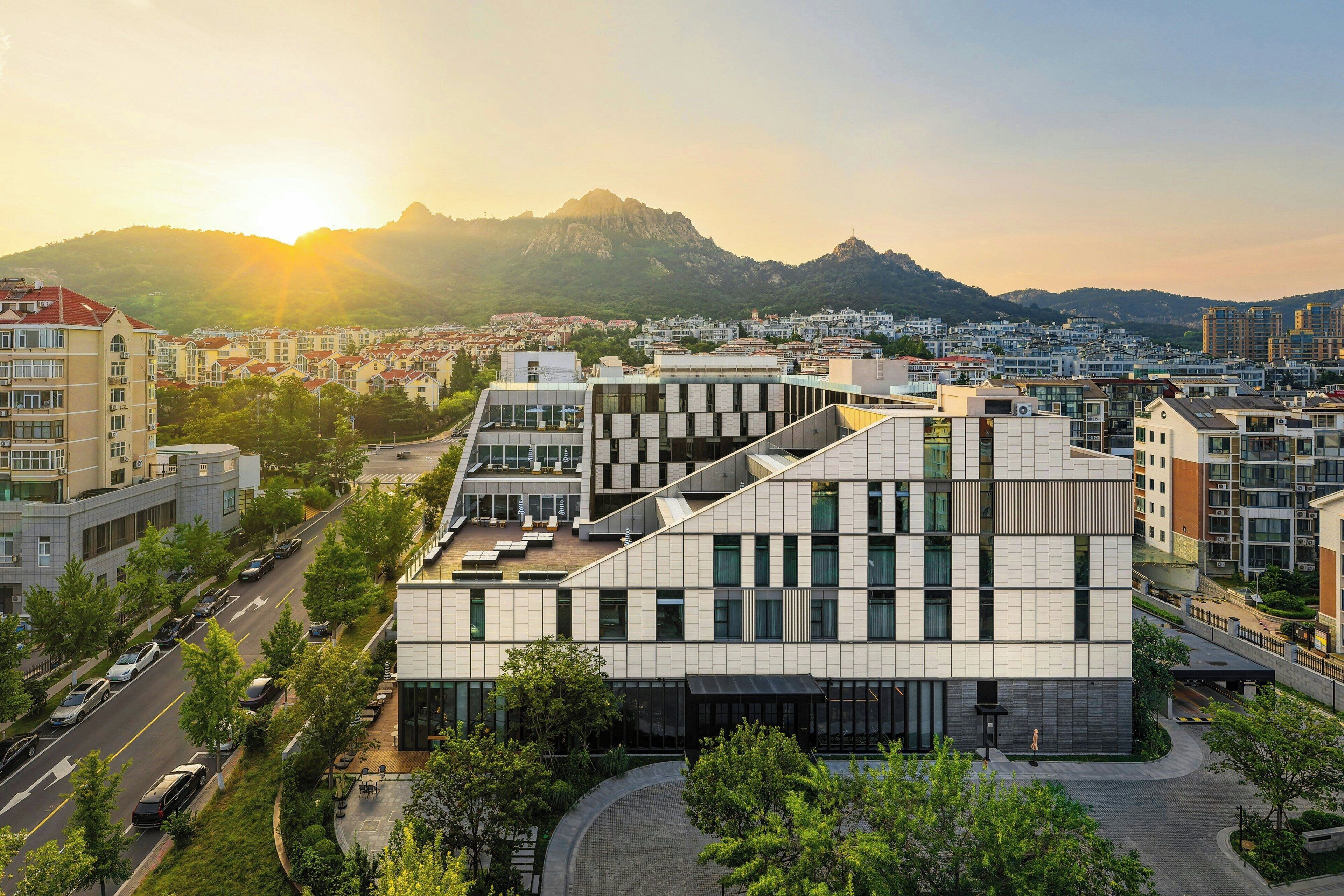 المنشأة من الخارج