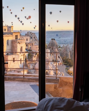 Quarto panorâmico, vista para o vale | Lençóis italianos Frette, roupas de cama premium
