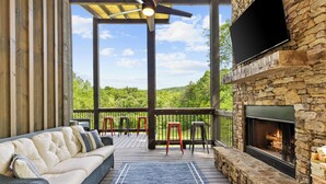 Unclassified image, 4 of 63, button - Brand NEW Luxury Chalet! Summer Sale! (Epworth)