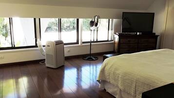 4 bedrooms, WiFi