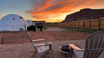 Bungalow Deluxe, vista a la montaña | Terraza o patio