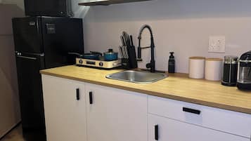 Full-size fridge, microwave, stovetop, espresso maker