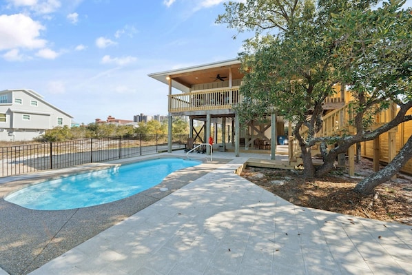 Hus - flera sängar (Cotton Bayou Fish Camp) | Pool | Utomhuspool