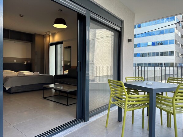 1 chambre, fer et planche à repasser, Wi-Fi gratuit, draps fournis