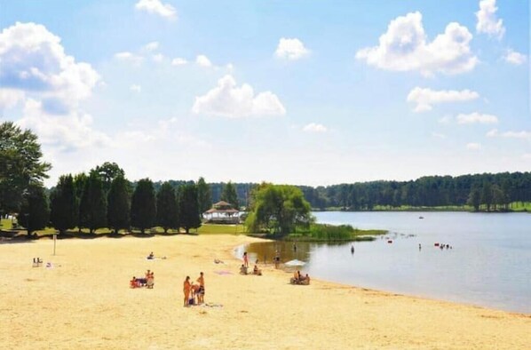 Beach - Acworth Abode - minutes to DT Acworth & LakePoint (Acworth)