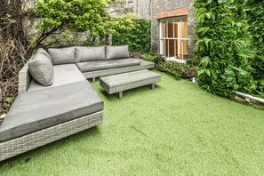 Luxury Apartment, 2 Bedrooms, Air conditioning | Terrace/patio