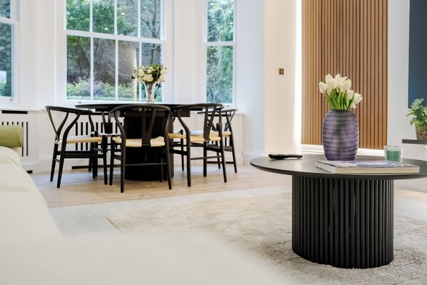 Luxury Apartment, 2 Bedrooms, Air conditioning | Living area | 75-inch Smart TV with digital channels