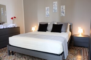 Comfort Apartment | 1 bedroom, iron/ironing board, free WiFi - Myia Apartments by Wonderful Italy (Syracuse)