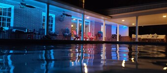 Experience tranquility near Douglas Lake 18 min