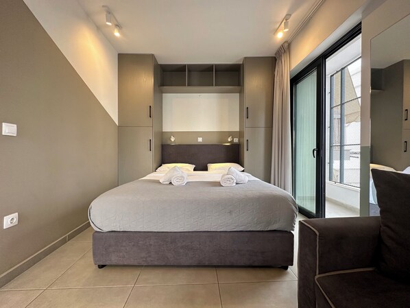 1 bedroom, iron/ironing board, free WiFi, bed sheets