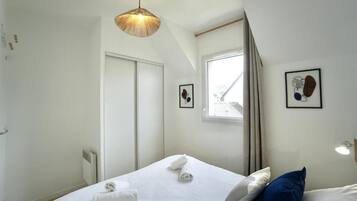 3 bedrooms, WiFi (free)
