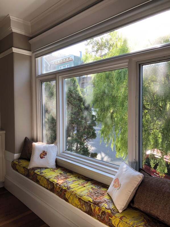 Interior - Designers home in the center of San Francisco. Walk to Golden Gate Park! (San Francisco)