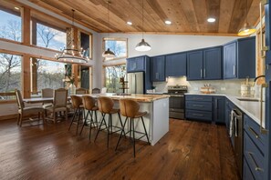 Fridge, microwave, oven, stovetop - Enchanted Ridge Retreat: Family friendly, peaceful property, hot tub, sleeps 10 (Ellijay)