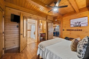 7 habitaciones, escritorio, wifi gratis y ropa de cama 