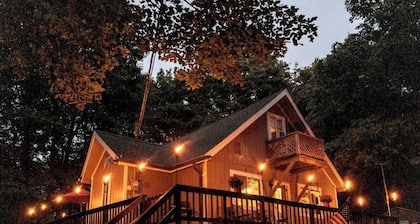 Mountain Retreat + Hot Tub + Fire Pit + Game Room + Theater Room