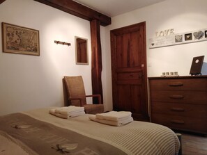 1 غرفة نوم وواي فاي وملاءات أسرّة