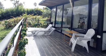Glamping ayres.home. Magia entre las montañas del eje cafetero.