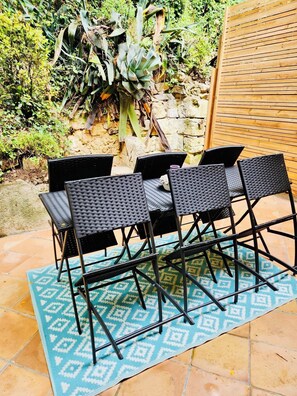 Terrace/patio - Gîte au Bord de la Gironde. Gîte le Bord'eau (Bayon-sur-Gironde)